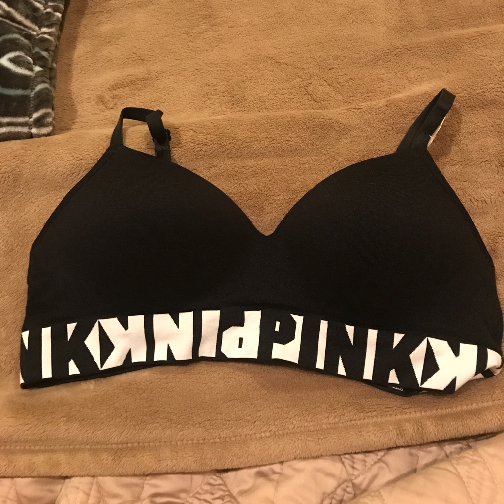 Brand New Victorias Secret Pink Lightly Lines Bra
